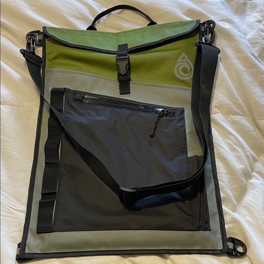 AquaQuest | Typhoon | Laptop Case/Messenger Bag |Green |Waterproof | Crossbody